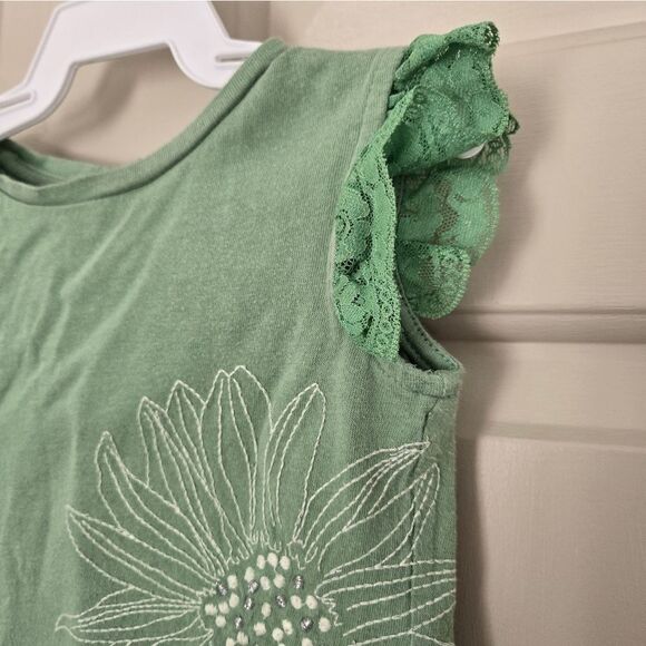 3/$15 Gap Toddler tshirt - Picture 2 of 4